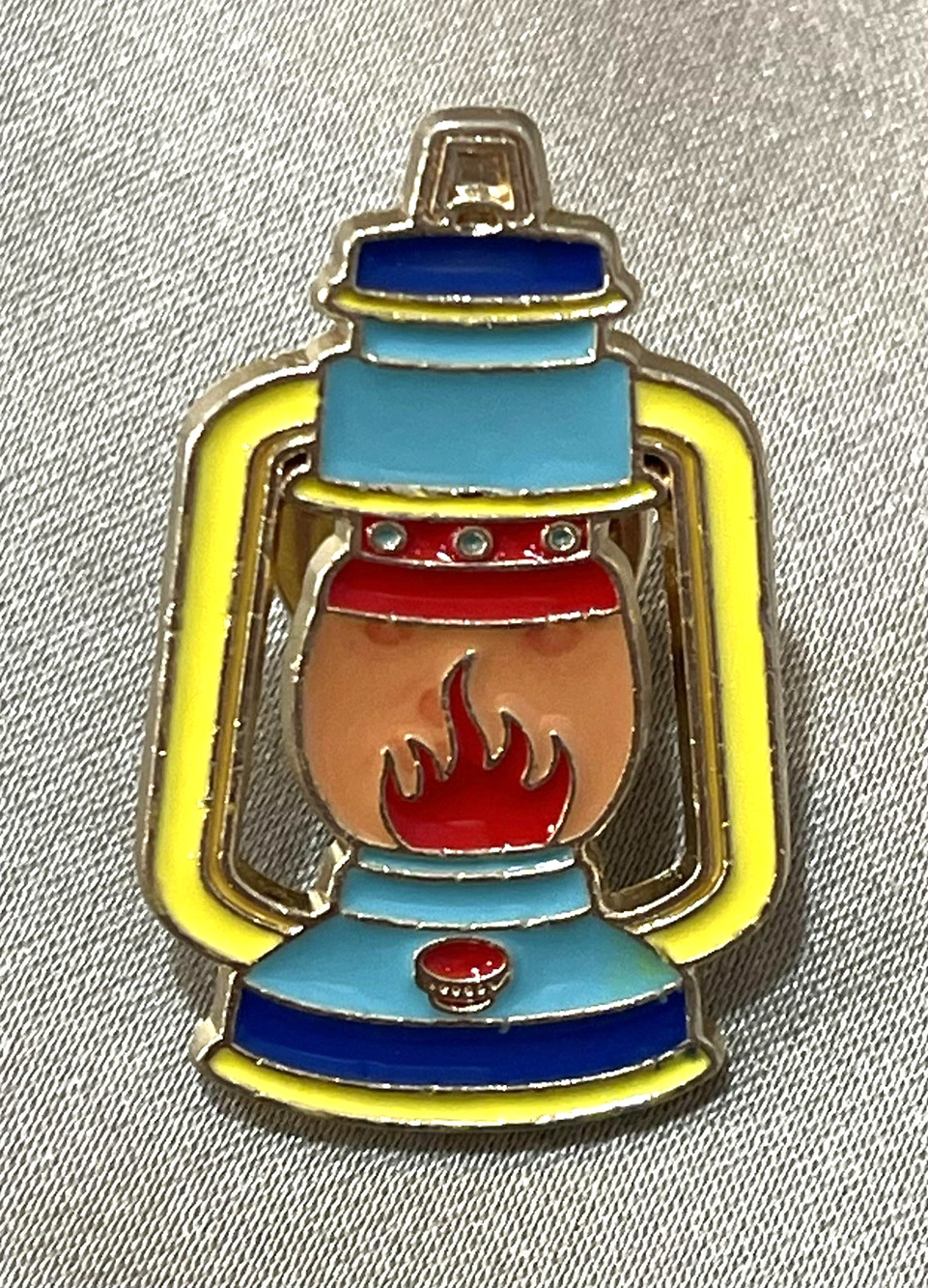 NWOT Lantern Brooch Lapel Pin Enamel Flame Camping Outdoors Light